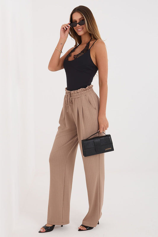 Spodnie Dresowe Model RV-DR-A1292.31 Dark Beige - Rue Paris