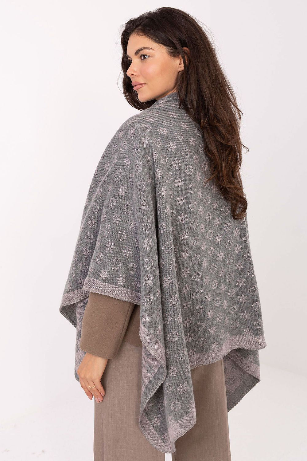  Sweter Ponczo Model AT-PN-7661.89 Grey/Pink - Factory Price 