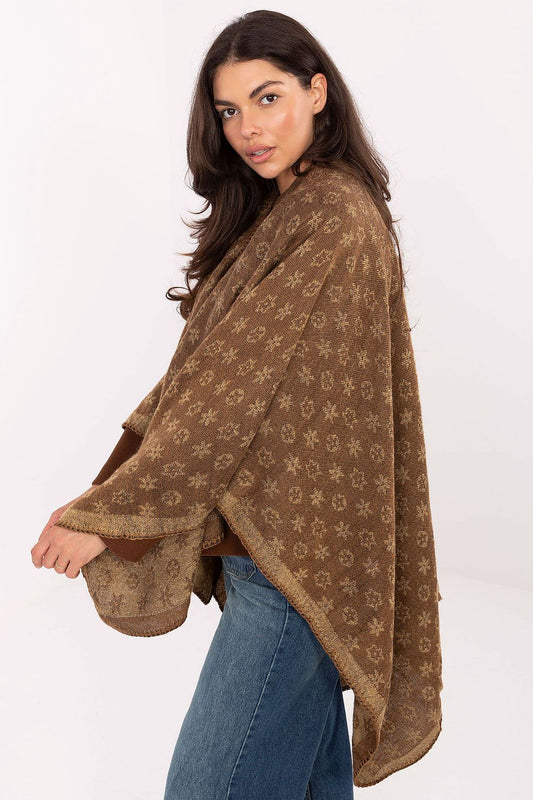  Sweter Ponczo Model AT-PN-7661.89 Camel - Factory Price 