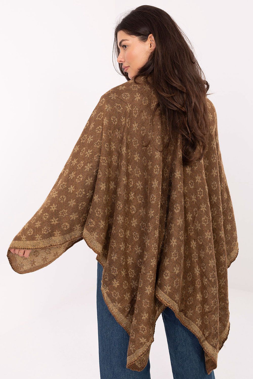  Sweter Ponczo Model AT-PN-7661.89 Camel - Factory Price 