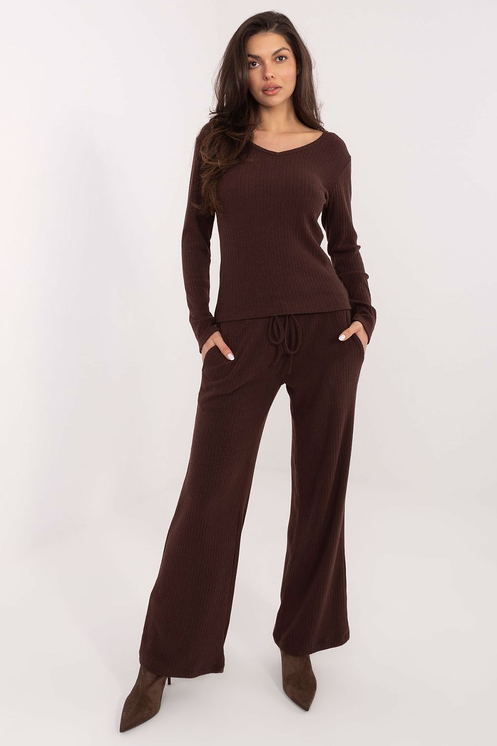  Spodnie Damskie Model SM-SP-A1572.16 Dark Brown - Factory Price 