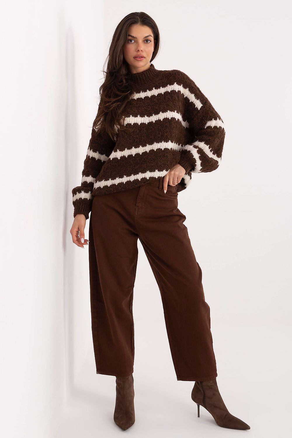  Spodnie Jeansy Damskie Model VM-SP-BS955-60.36 Brown - Factory Price 