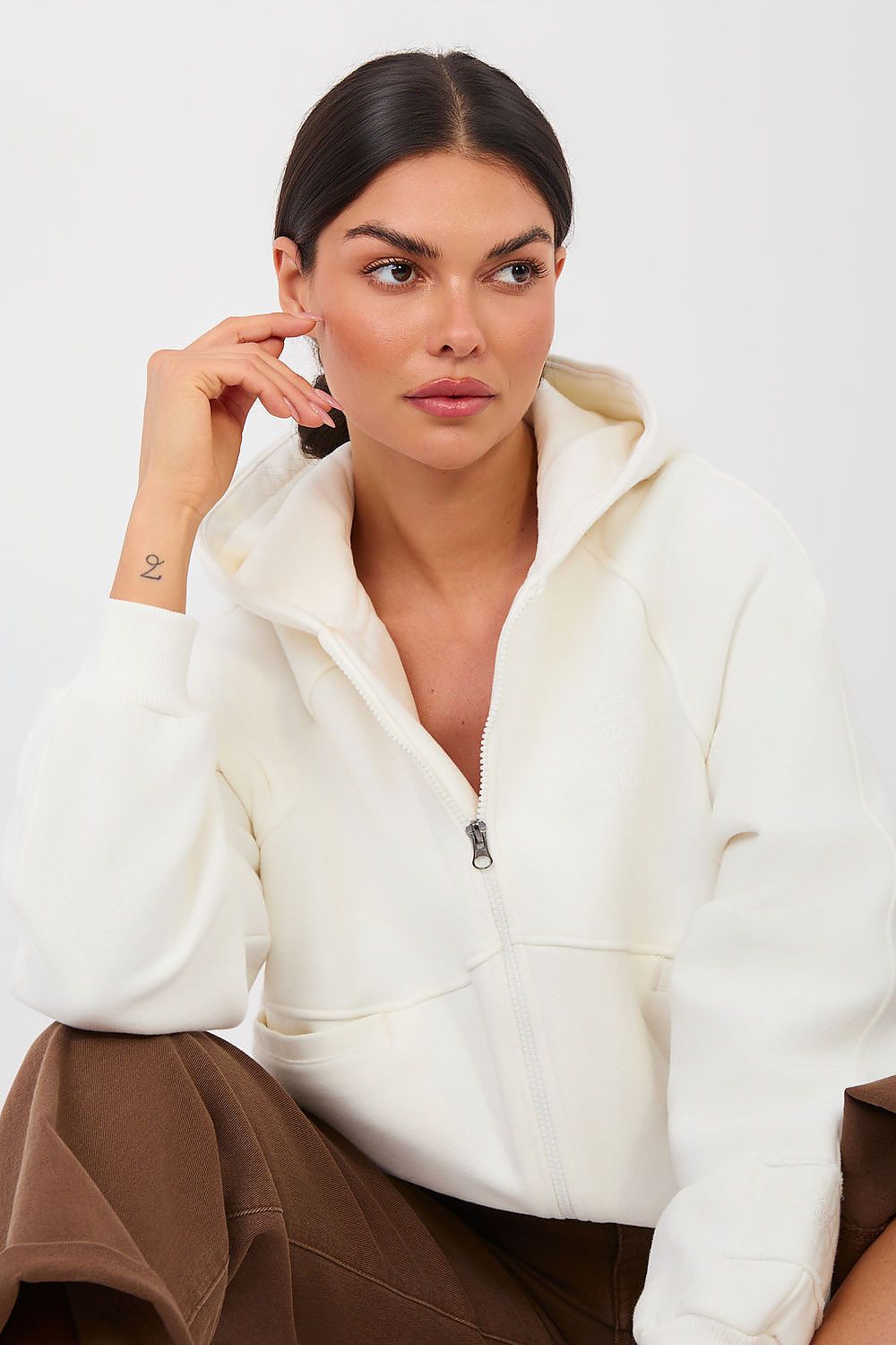   Bluza Damska Model NS-BL-NS2566.15 Ecru - Factory Price 