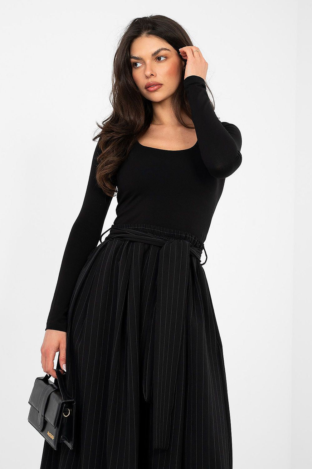   Bluzka Model RV-BZ-A1193.26 Black - Rue Paris 
