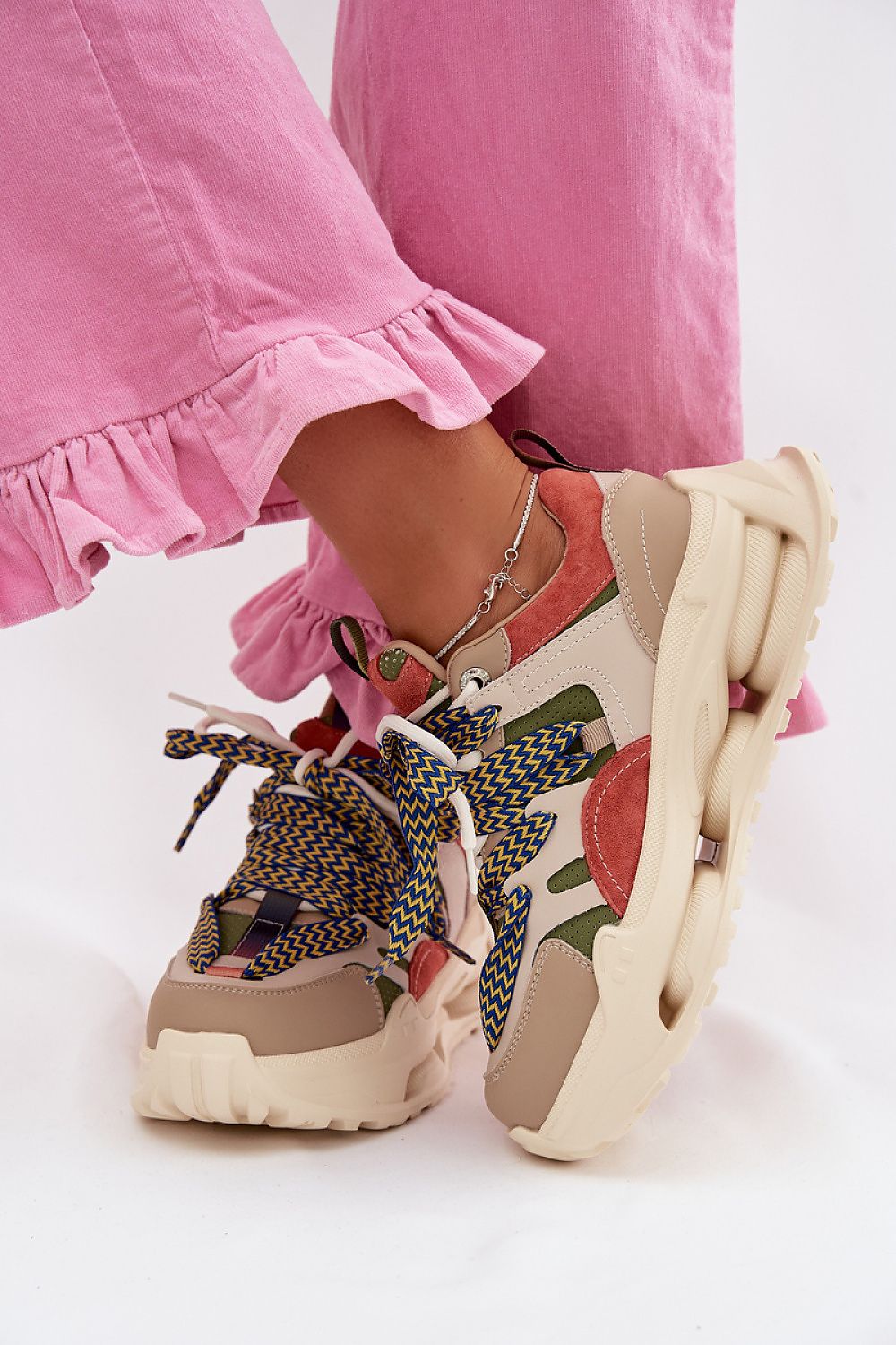   Buty Sportowe Model DA CR61-3133 Beige - Step in style 
