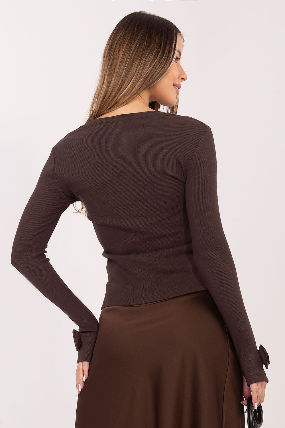   Bluzka Model RV-BZ-A1198.89 Dark Brown - Rue Paris 