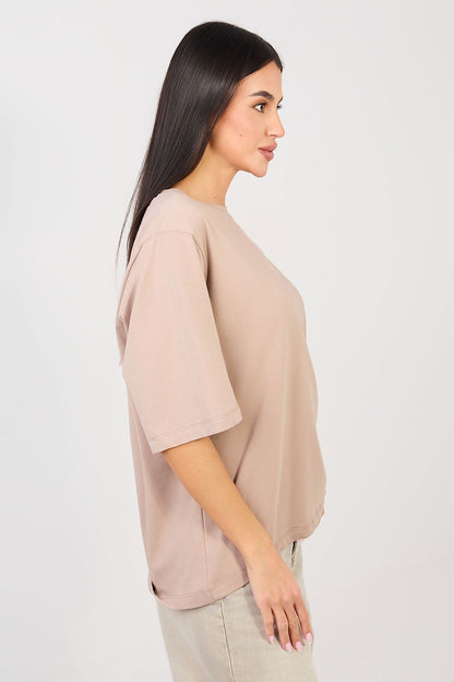   Tshirt Damski Model RV-TS-A1089.87 Dark Beige - Rue Paris 