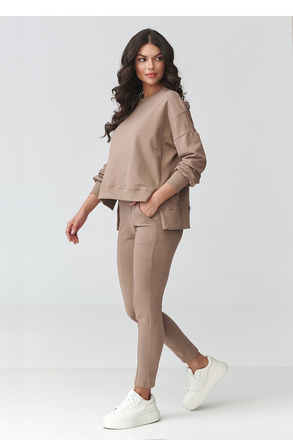  Spodnie Komplet Model M917 Mocca - Makadamia 