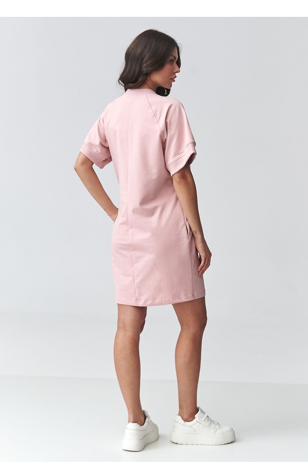  Sukienka Model M920 Powder Pink - Makadamia 