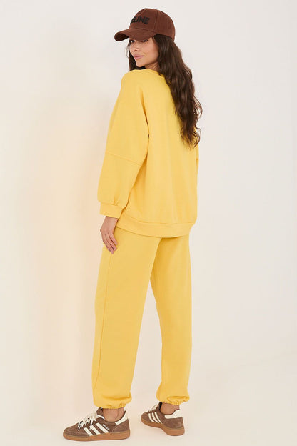  Spodnie Komplet Model RV-KMPL-A1279.85 Yellow - Rue Paris 